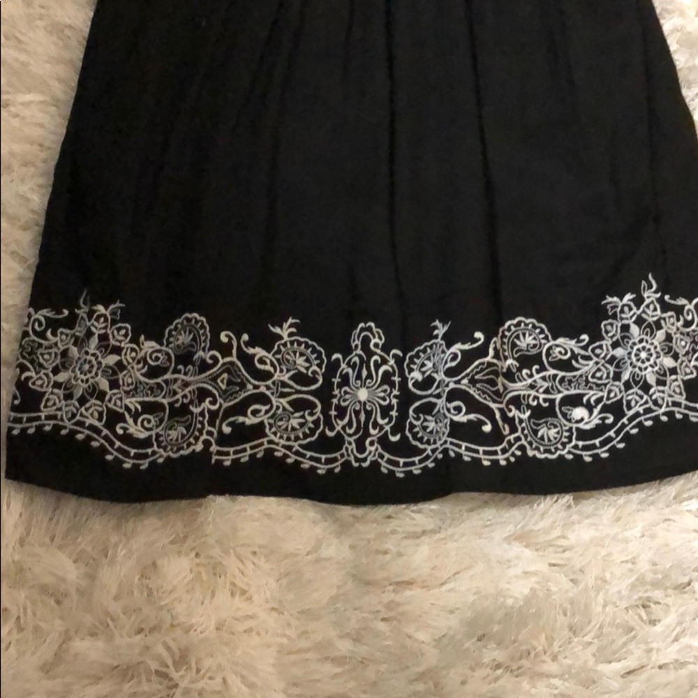 Dress - Picture 4 of 4